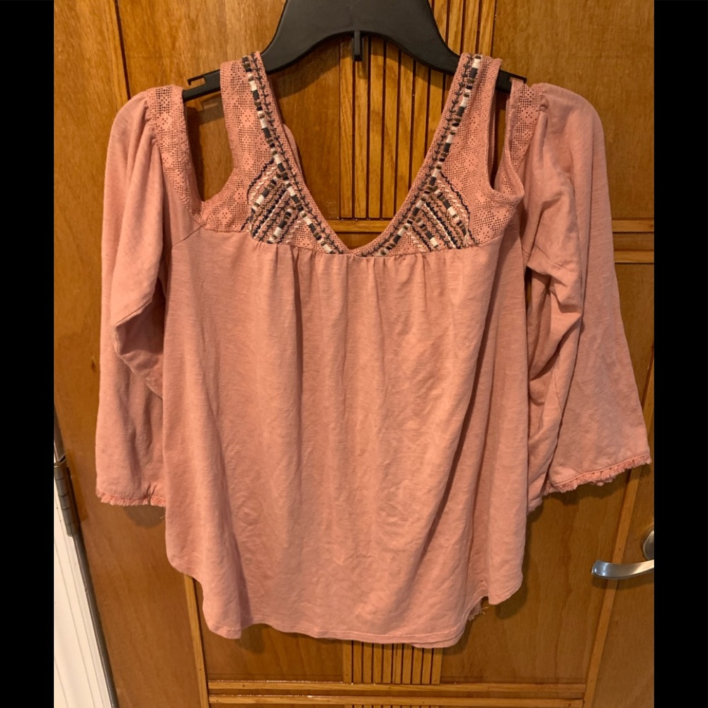Women Beautiful Top Size L NWT